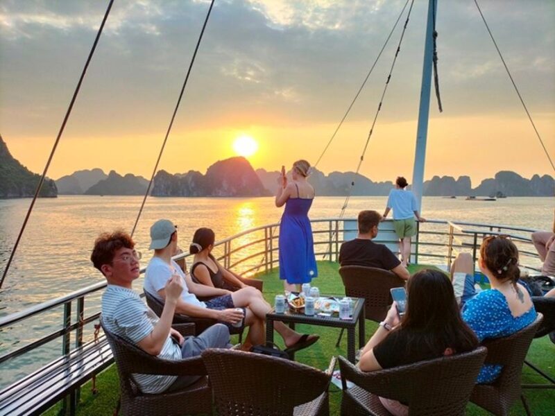 Halong Bay Full Day Tour 6 Hours Cruising Lunch, Kayaking - Onboard Activities