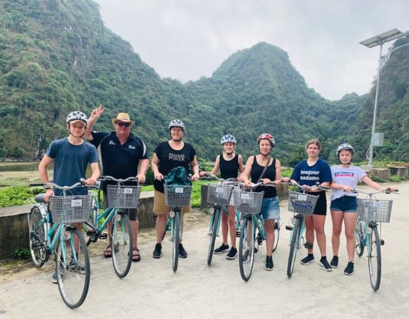 Halong Bay-Lan Ha Bay From Cat Ba Island: Cruise-Kayak Tour - Itinerary and Activities
