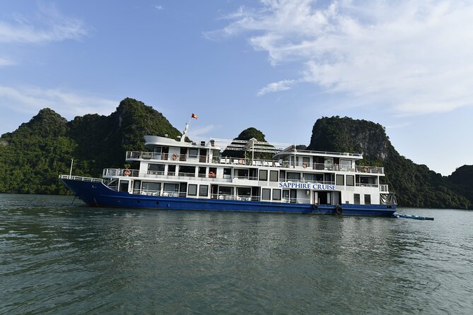 Halong Bay Luxury 3 Days Cruise (2 Nights on Boat - Balcony Cabin) - Activities and Experiences Onboard