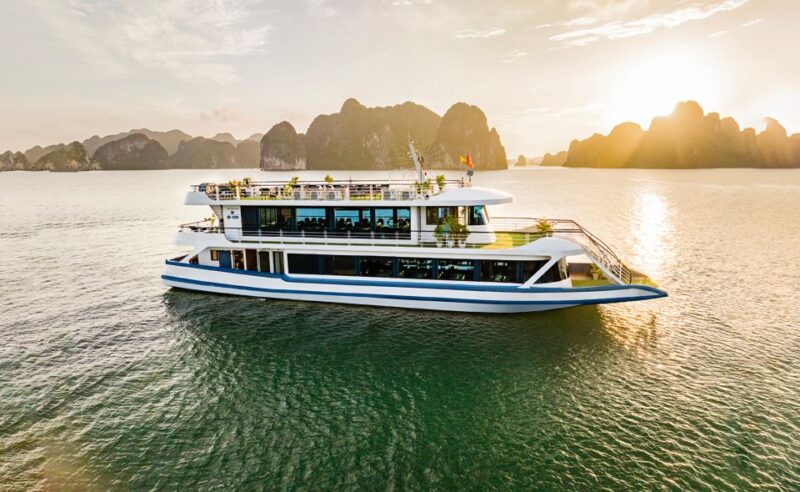 Halong Bay Luxury 5* Cruise With Kayaking & Lunch Buffet - Inclusions