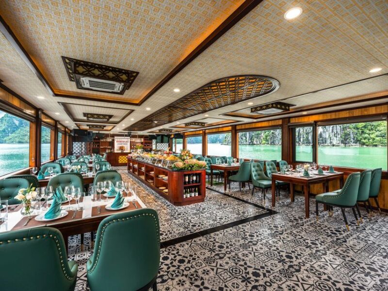 Halong Bay Luxury Cruise, 6 Hours Trip, Buffet, Kayaking - Dining and Refreshments