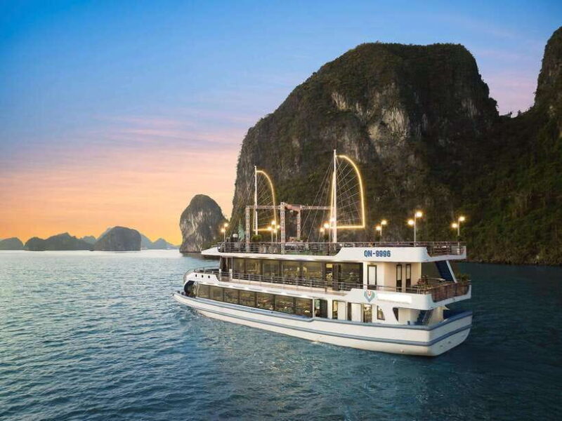 Halong Bay Luxury Cruise: Kayak&Swim,Cave, Party BEST SELLER - Mobility and Health Considerations