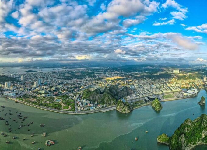 Halong City Voyage on a Luxury Yacht for 4 Hours From Halong - Customer Reviews and Ratings