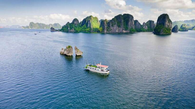 Halong Day Cruise Highlights With Big & Small Group Tours - Included Services