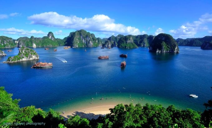 Halong Private 1 Day Tour - Onboard Dining Experience