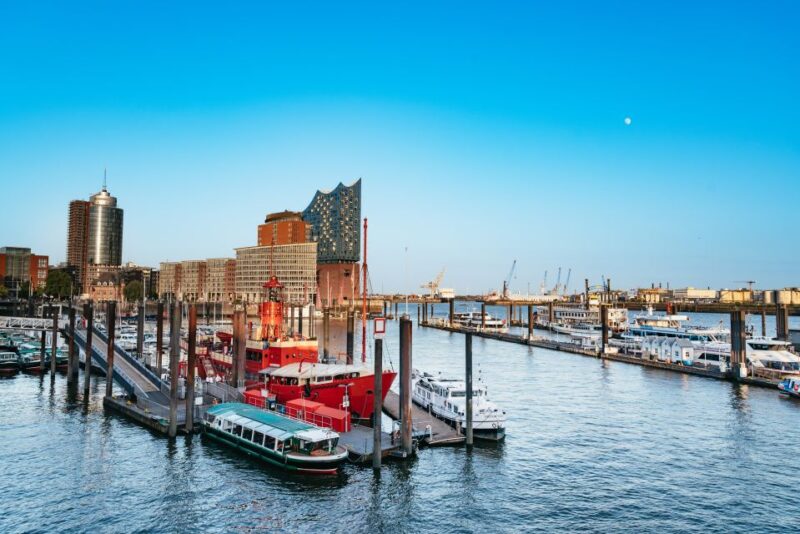 Hamburg: 1.5-Hour Grand Harbor Evening Lights Cruise - Key Points