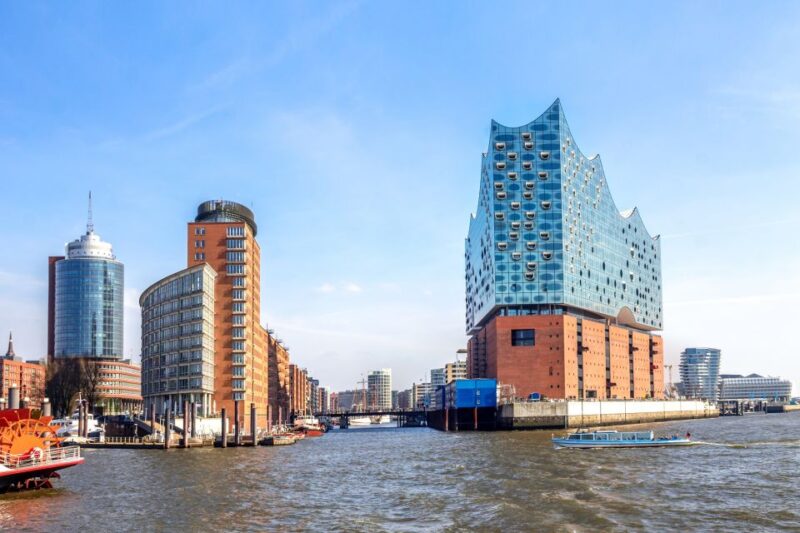 Hamburg: 2-Hour Harbor Boat Tour XXL With Live Commentary - Inclusions and Pricing