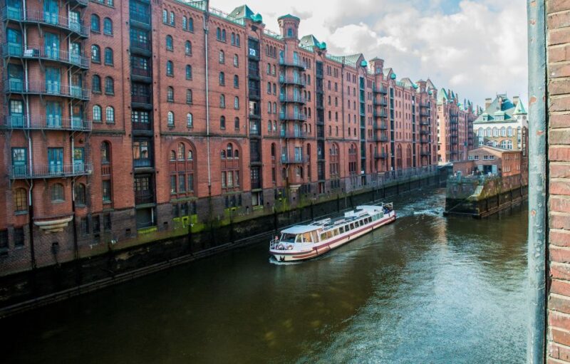 Hamburg: 2-Hour Harbor Cruise - Accessibility and Important Information