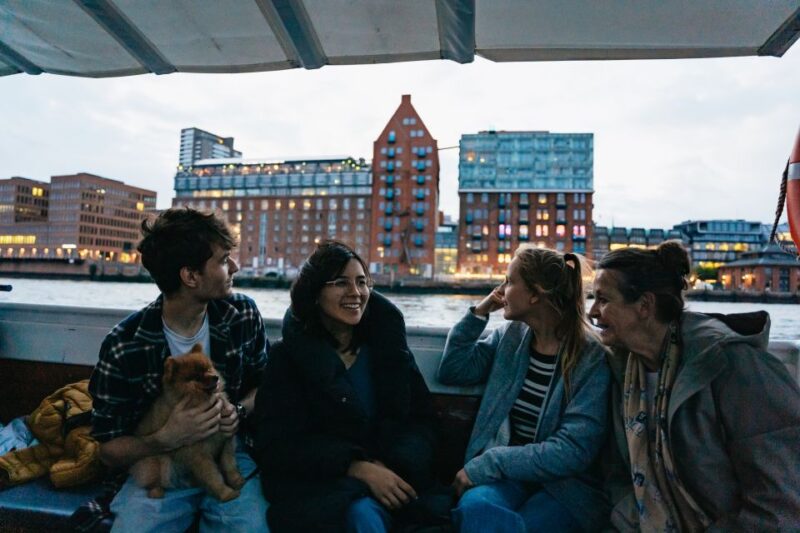 Hamburg: 90-Minute Evening Lights Harbor Cruise - Inclusions