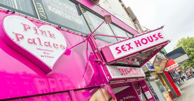 Hamburg: Adults Only Reeperbahn Tour - Prostitution and Gang Fights in the Area