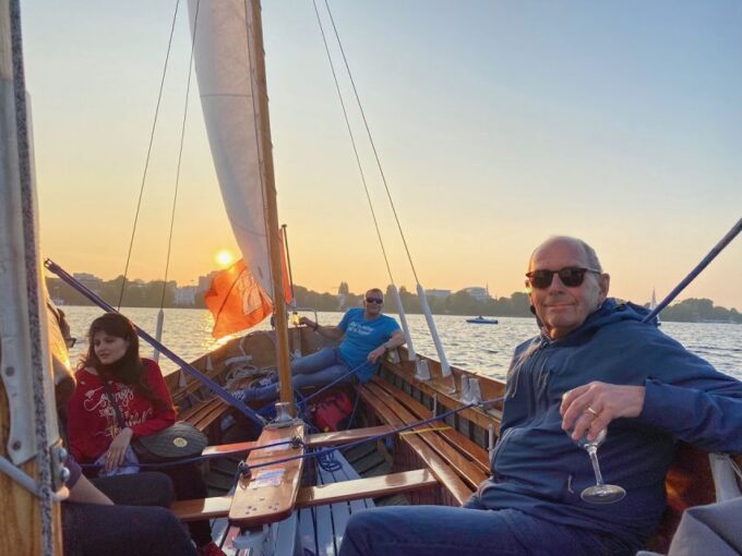 Hamburg: Alster River Sailboat Cruise With Sundowner - Frequently Asked Questions