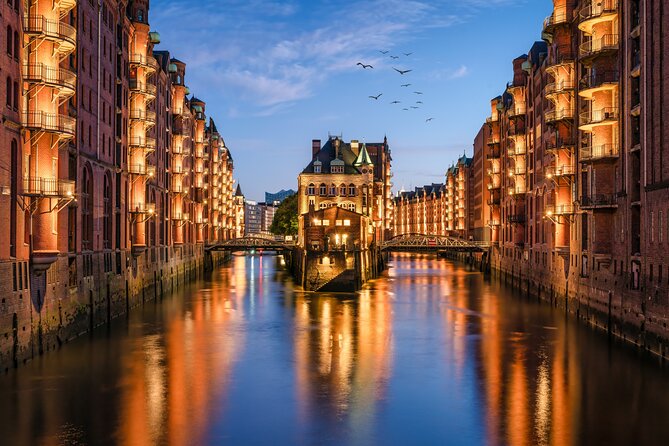 Hamburg at Night: Old Town & St Pauli Private Tour - Booking Information