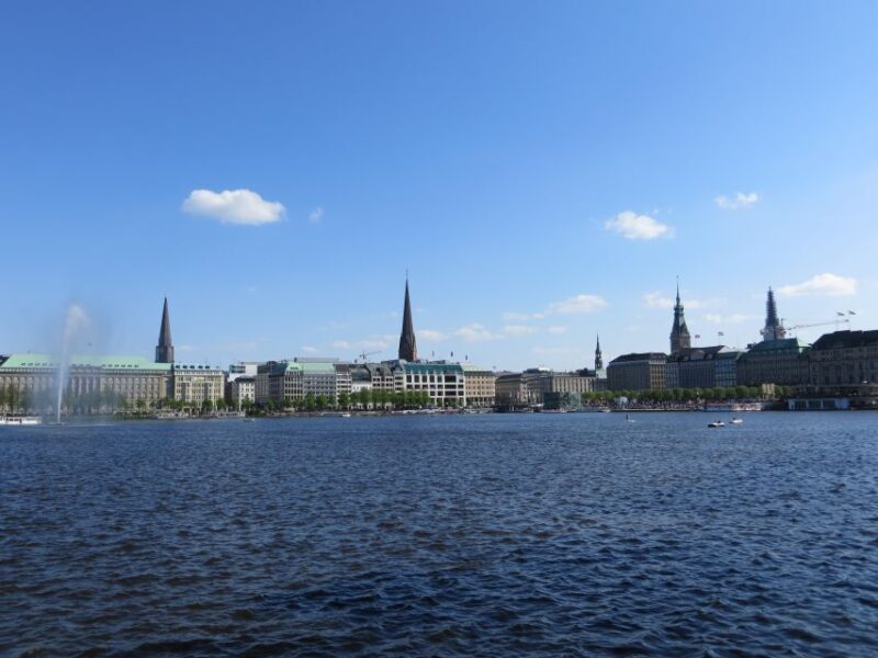 Hamburg Center: Smartphone Scavenger Hunt Sightseeing Tour - Key Points
