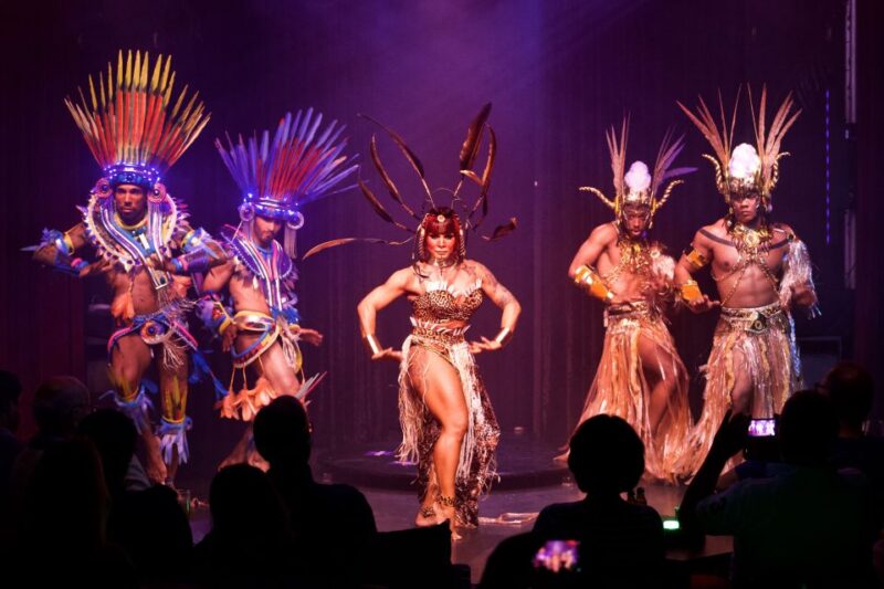 Hamburg: Christmas Show at Pulverfass Cabaret - Ticket Information