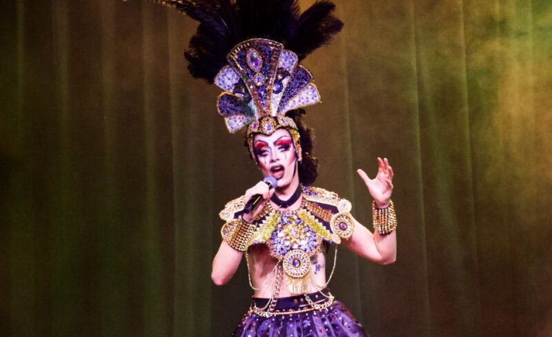 Hamburg: Christmas Show at Pulverfass Cabaret - Audience Feedback