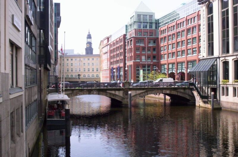 Hamburg: City Tour by Bike With Elbphilharmonie - Key Points