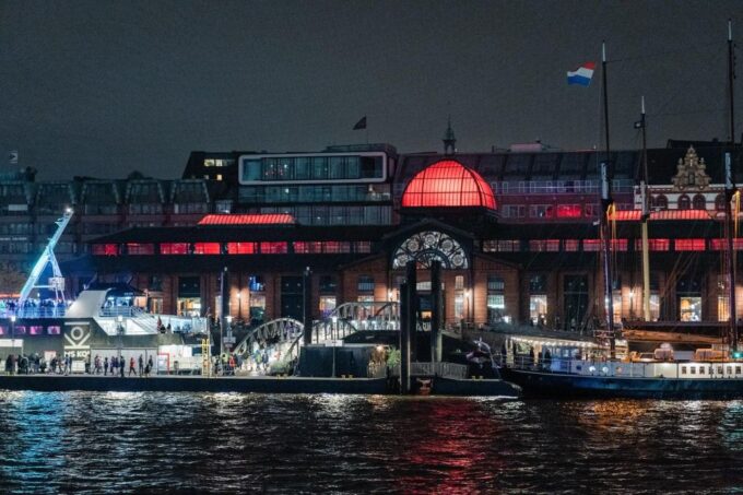 Hamburg Combi: 1.5h Evening Cruise & 2h Reeperbahn Tour - Additional Considerations