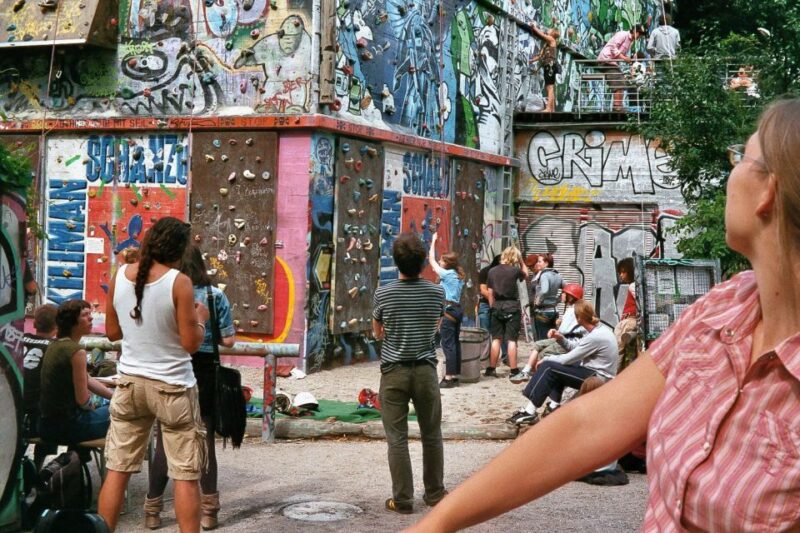 Hamburg: Downtown, Alster & Alternative Areas Bike Tour - Included in the Tour