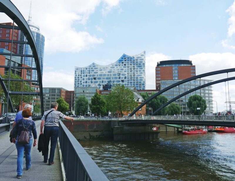 Hamburg: Elbphilharmonie Plaza Guided Tour - Meeting Points