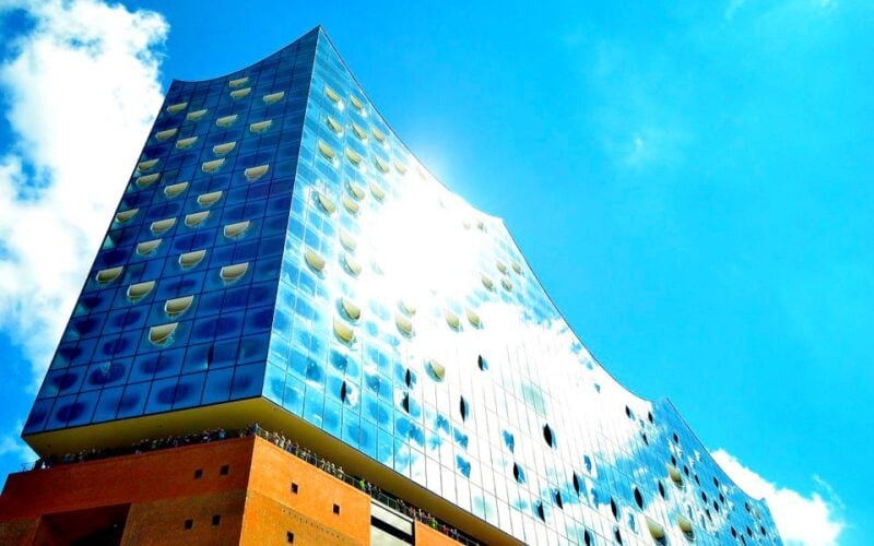 Hamburg: Elbphilharmonie Plaza, Highlights & Surroundings - Highlights of the Guided Tour