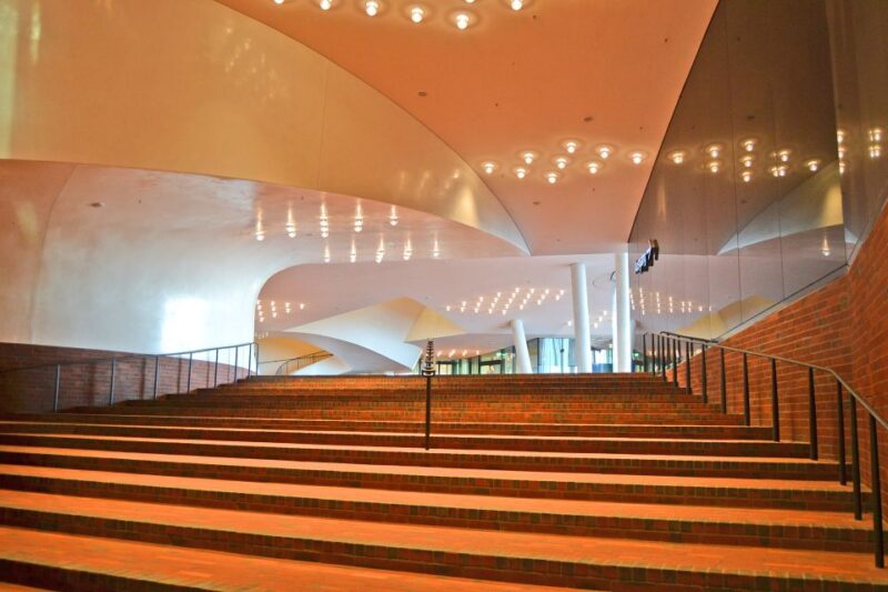 Hamburg: Elbphilharmonie Plaza, Highlights & Surroundings - Duration and Inclusions of the Tour