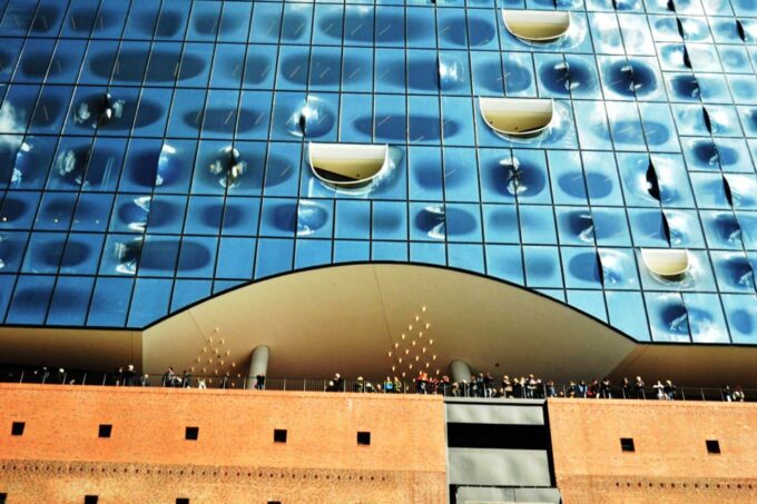 Hamburg: Elbphilharmonie Plaza, Highlights & Surroundings - Stunning Views From the Plaza