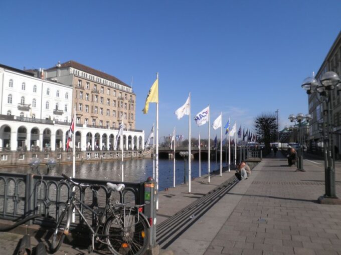Hamburg: Exclusive Tour by Limousine With Chauffeur - Frequently Asked Questions