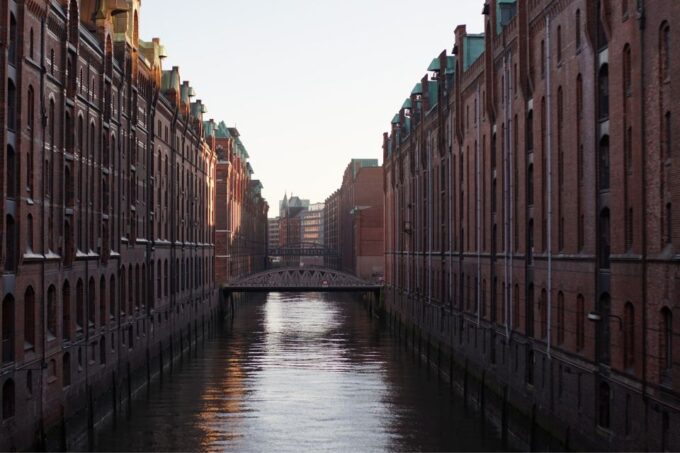 Hamburg: First Discovery Walk and Reading Walking Tour - Discover Hamburgs Key Sites