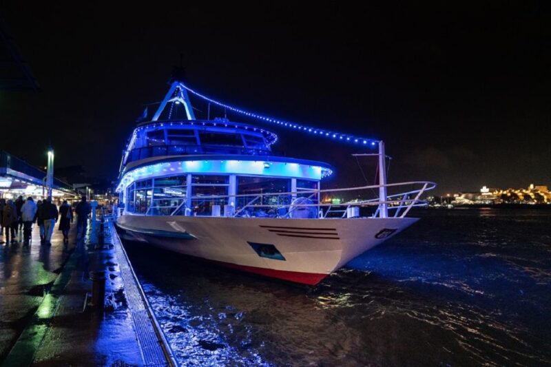 Hamburg: Friday and Saturday Night Boat Party - Inclusions and Highlights