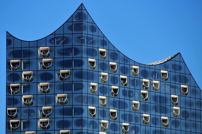 Hamburg Guided Bike Tour: Tradition and Modernity, Elbphilharmonie (min.4)   - Itinerary and Highlights