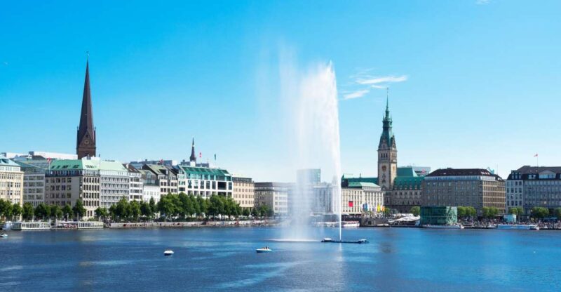 Hamburg: Hamburg and Lübeck City Highlights Private Day Tour - Cities Explored