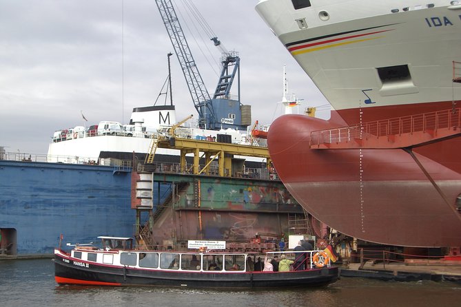 Hamburg Harbor Tour With a Barge - Onboard Facilities
