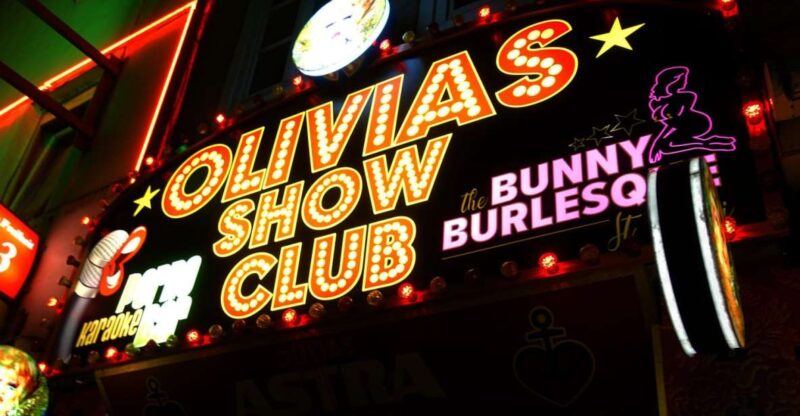 Hamburg: In the Footsteps of Olivia Reeperbahn Tour - Uncover the Dancing Towers