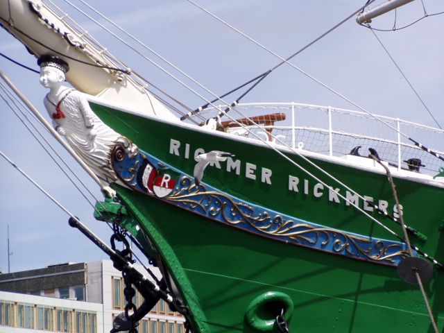 Hamburg: Line F Hop-On Hop-Off Bus and Boat Tour - Frequently Asked Questions