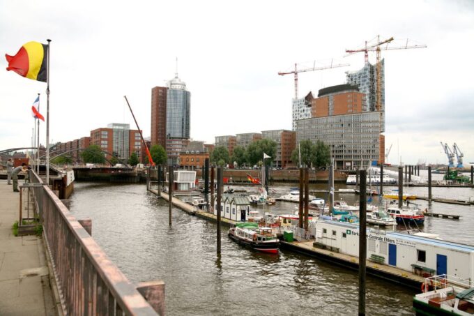 Hamburg: Line F Hop-On Hop-Off Bus City Tour - Customer Feedback