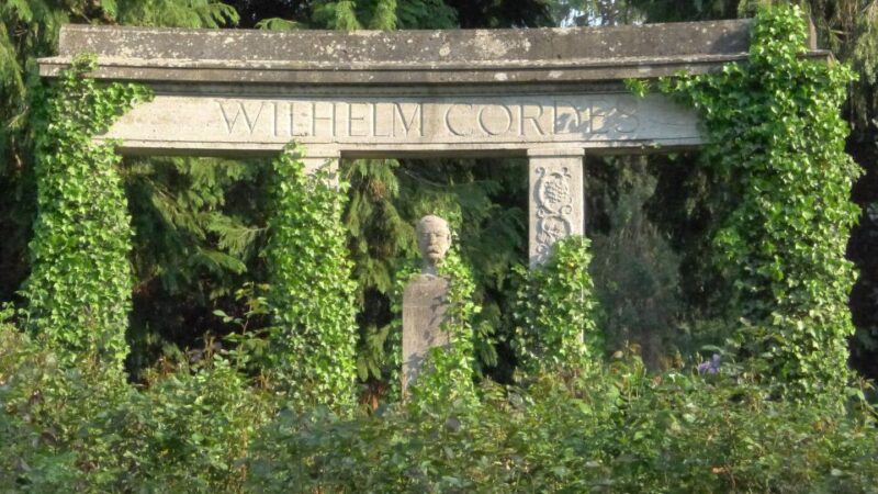 Hamburg: Ohlsdorf Cemetery Self-guided Angel Walk - Logistics and Accessibility