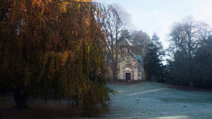 Hamburg: Ohlsdorf Cemetery Self-guided Angel Walk - Best Times to Visit