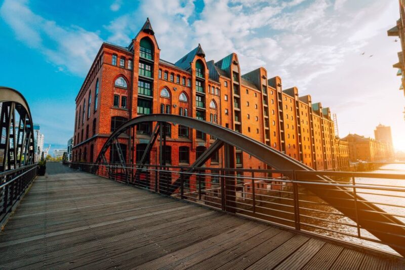 Hamburg: Old Town & Speicherstadt Private Walking Tour - Highlights of the Tour