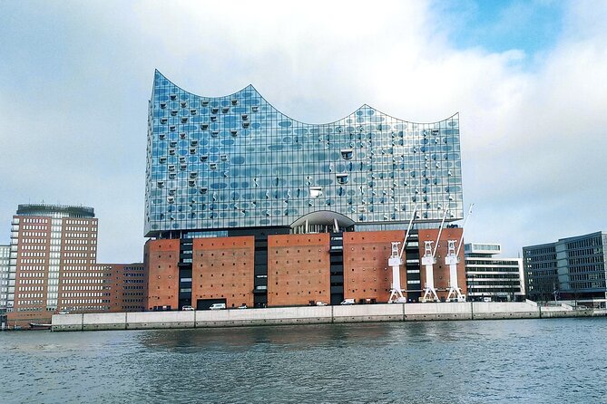 Hamburg Port: Beatles and Red-Light District Tour - Exploring the Port