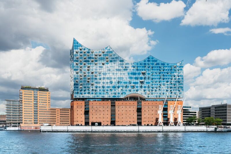 Hamburg: Port of Hamburg Cruise Tour - Accessibility and Wheelchair Policy