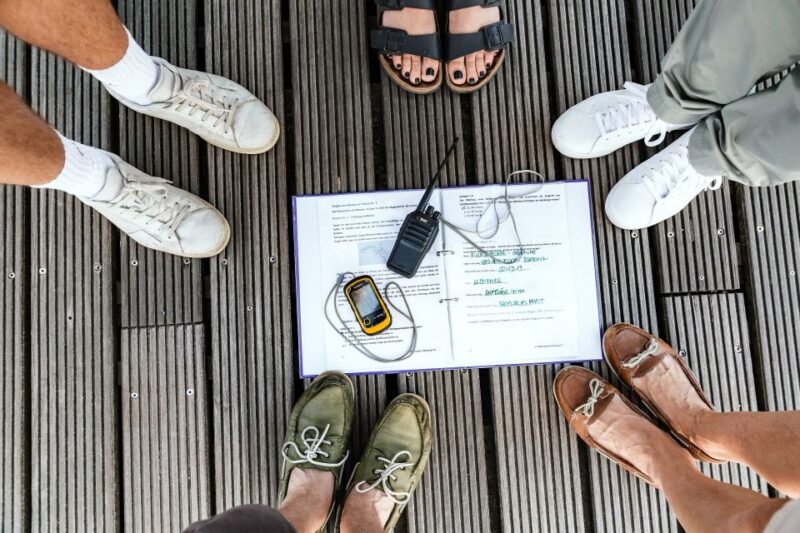 Hamburg: Port Scavenger Hunt and Ferry Ride - Included Features