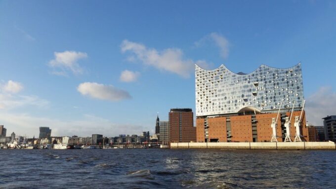 Hamburg: Private 3-Hour Guided Car Tour - Elbchaussee and Panoramic Views
