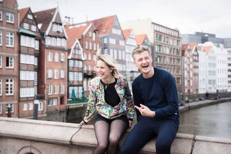 Hamburg: Private Couples Photoshoot and Walking Tour - Key Points