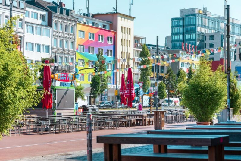 Hamburg: Private Driving Tour With Local Guide - Whats Included