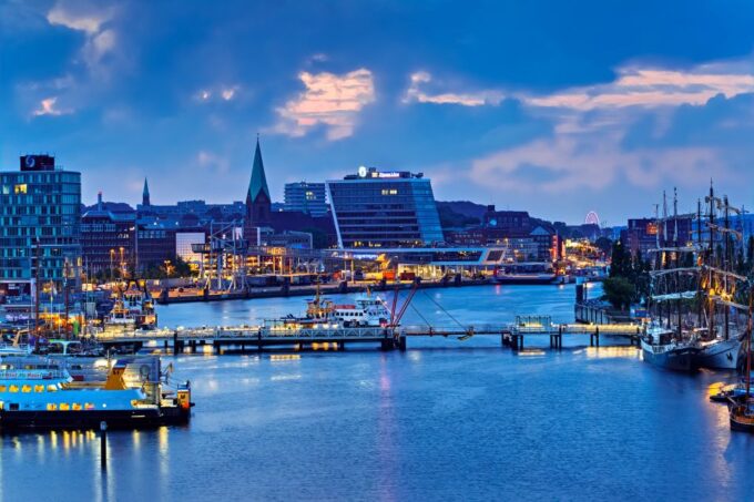 Hamburg: Private One-Way Transfer to or From Kiel Port - Scenic Views of Northern Germany