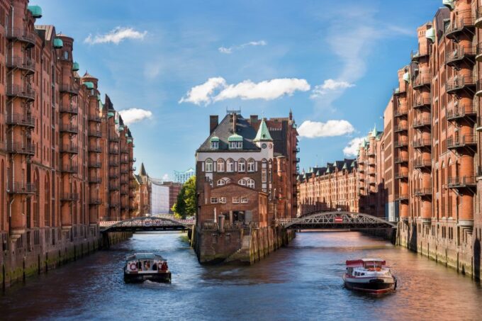 Hamburg: Private One-Way Transfer to or From Kiel Port - Safe Handling of Luggage