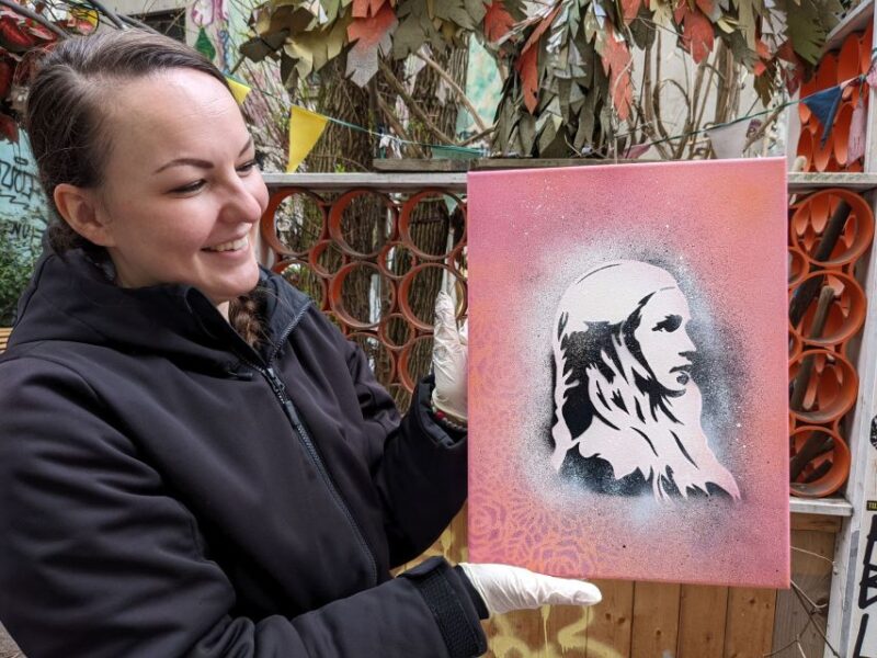 Hamburg: Private Street Art Tour and Graffiti Workshop - Hands-On Graffiti Workshop
