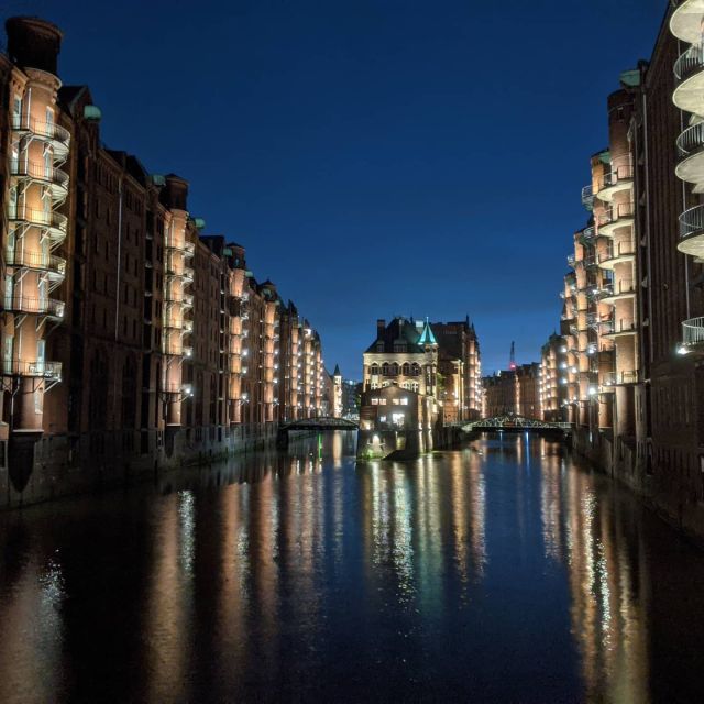 Hamburg: Private Sunset Van Tour With Welcome Drink - Customer Reviews and Feedback