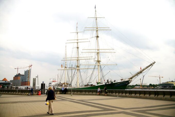 Hamburg: Private Tour Port, St. Michaelis Church & City Hall - Customer Reviews