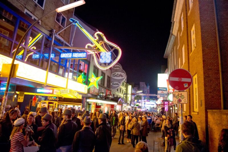 Hamburg: Private Tour Red Light District Walking Tour - Vibrant Nightlife and Local Culture